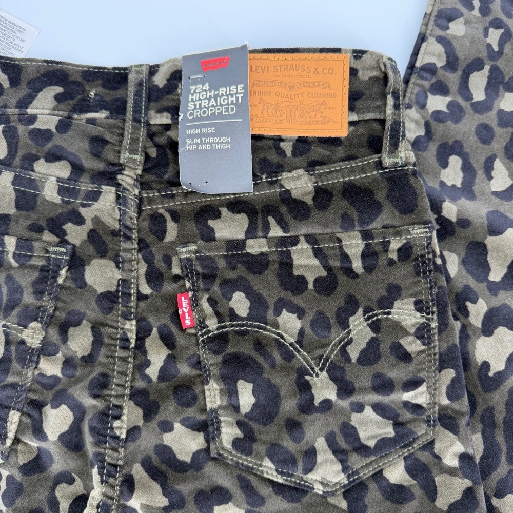 Levi's 724 High Rise Straight Cropped Jeans Women 24 Green Leopard NWT Corduroy - Picture 5 of 13
